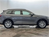 Volkswagen Touareg Image 4