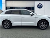 Volkswagen Touareg Image 3