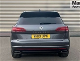 Volkswagen Touareg Image 4