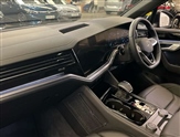 Volkswagen Touareg Image 2
