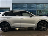 Volkswagen Touareg Image 4