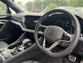 Volkswagen Touareg Image 6