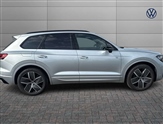 Volkswagen Touareg Image 4