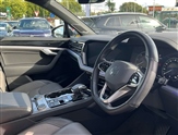 Volkswagen Touareg Image 6