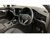Volkswagen Touareg Image 6