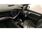 Volkswagen Touareg Image 2