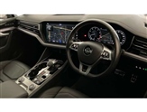 Volkswagen Touareg Image 6