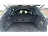 Volkswagen Touareg Image 4