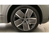 Volkswagen Touareg Image 5