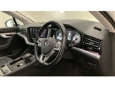 Volkswagen Touareg Image 6