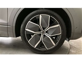 Volkswagen Touareg Image 5