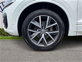 Volkswagen Touareg Image 5