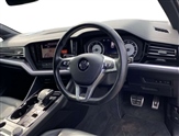 Volkswagen Touareg Image 6