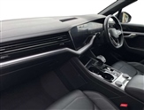 Volkswagen Touareg Image 2