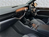 Volkswagen Touareg Image 2