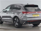 Volkswagen Touareg Image 3