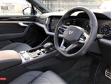Volkswagen Touareg Image 6