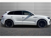 Volkswagen Touareg Image 4