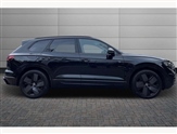 Volkswagen Touareg Image 4