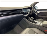 Volkswagen Touareg Image 2