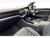 Volkswagen Touareg Image 2