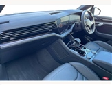 Volkswagen Touareg Image 2