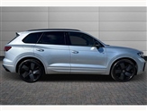Volkswagen Touareg Image 4
