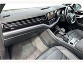 Volkswagen Touareg Image 2