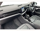 Volkswagen Touareg Image 2