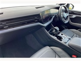 Volkswagen Touareg Image 2