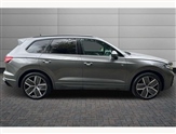 Volkswagen Touareg Image 4