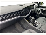Volkswagen Touareg Image 2
