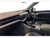 Volkswagen Touareg Image 2