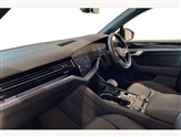Volkswagen Touareg Image 2