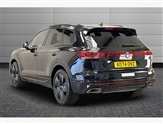 Volkswagen Touareg Image 3