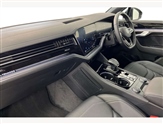 Volkswagen Touareg Image 2