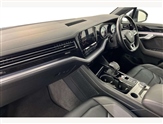 Volkswagen Touareg Image 2