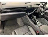 Volkswagen Touareg Image 2