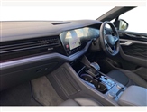 Volkswagen Touareg Image 2