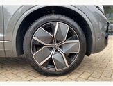Volkswagen Touareg Image 5