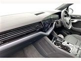 Volkswagen Touareg Image 2