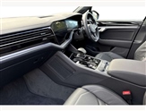 Volkswagen Touareg Image 2