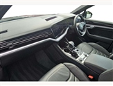Volkswagen Touareg Image 2