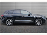 Volkswagen Touareg Image 4