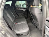 Volkswagen Touareg Image 6