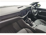 Volkswagen Touareg Image 2