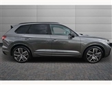 Volkswagen Touareg Image 4