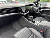 Volkswagen Touareg Image 2