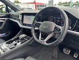 Volkswagen Touareg Image 6