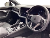 Volkswagen Touareg Image 6